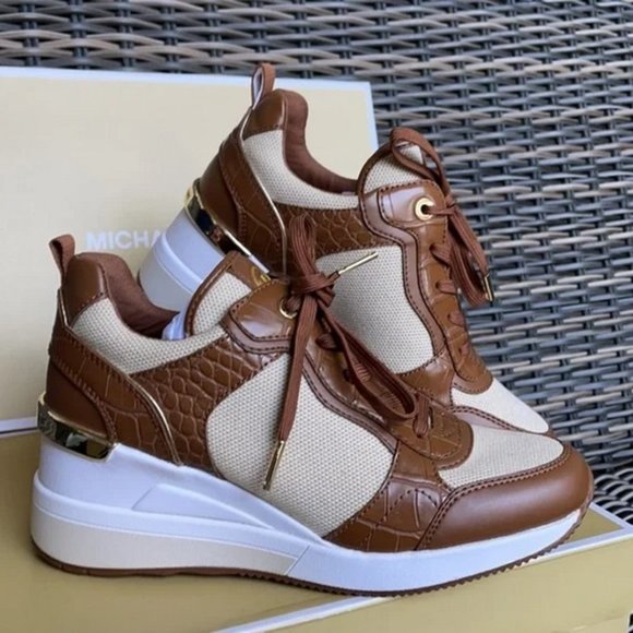 Michael Kors Crista Trainer Two Tone Canvas WMNS - Picture 7 of 16